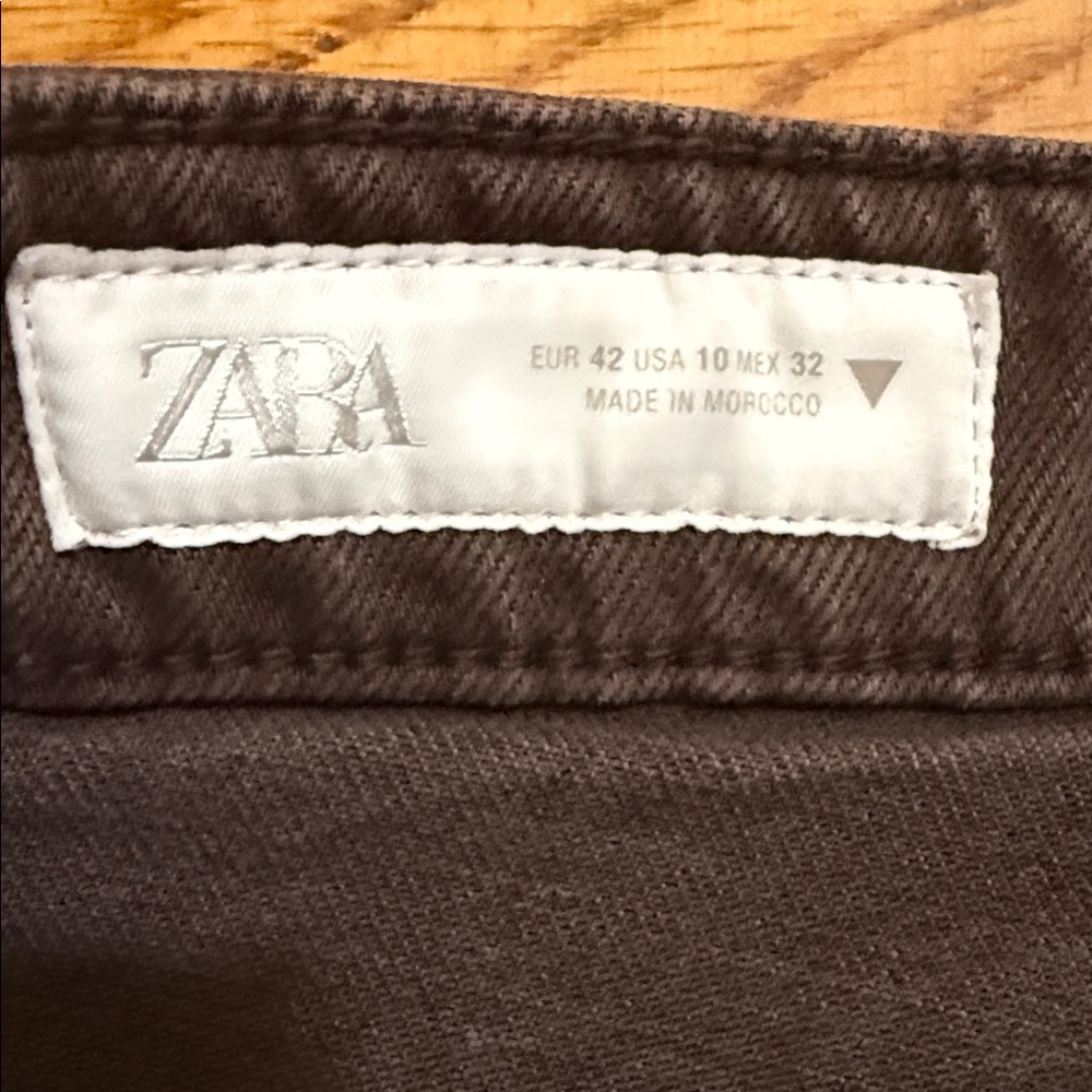 ZARA Brown Straight-Leg Jeans - Picture 7 of 11